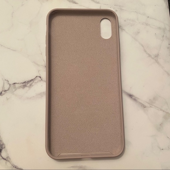 iPhone XS max phone case - Picture 2 of 2